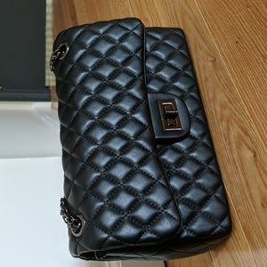 Quilted double flap bag black like new